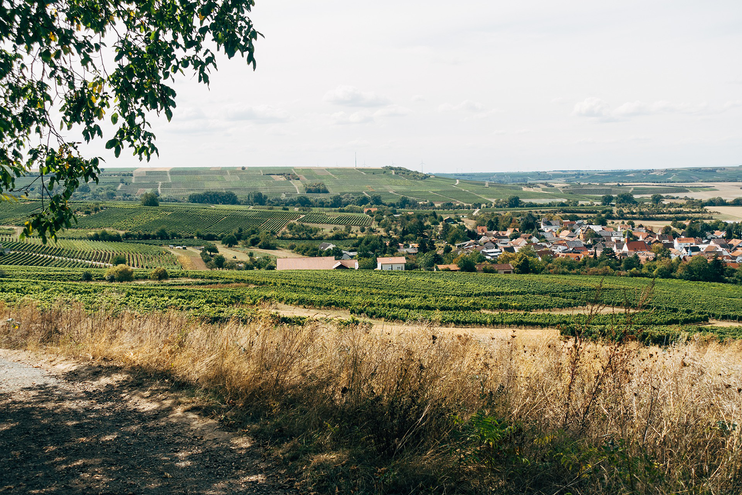 Dorf mit Landschaft Dorf mit Landschaft