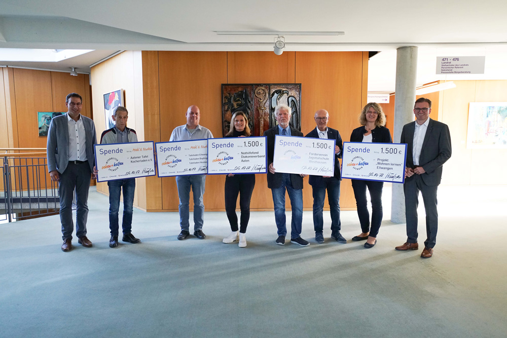 Spendenübergabe "Sehen und helfen" Ostalbkreis Spendenübergabe "Sehen und helfen" Ostalbkreis