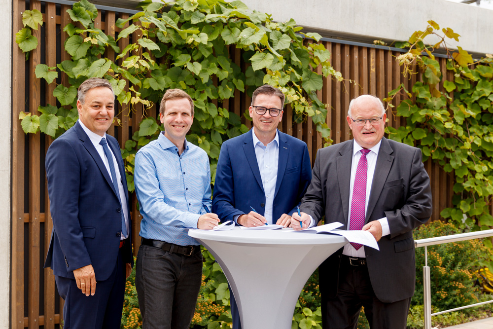EnBW ODR Vertragsunterzeichnung Ostalbkreis für digitale Leitungsauskunft